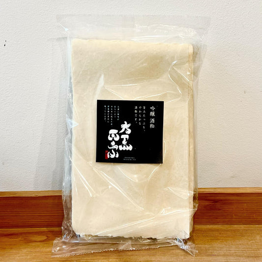 発酵食品「大黒正宗　純米吟醸 酒粕（板）」